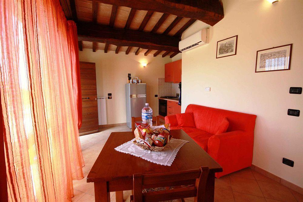 Santa Maria Degli Ancillotti Guest House Petrignano Exterior photo